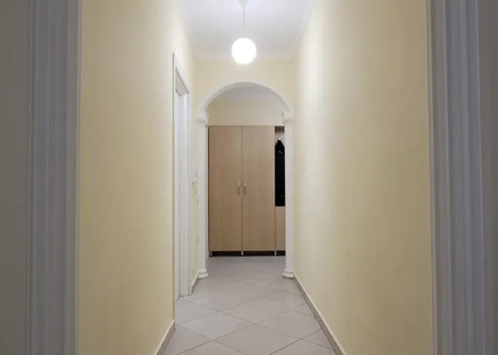 Appartement 22 *